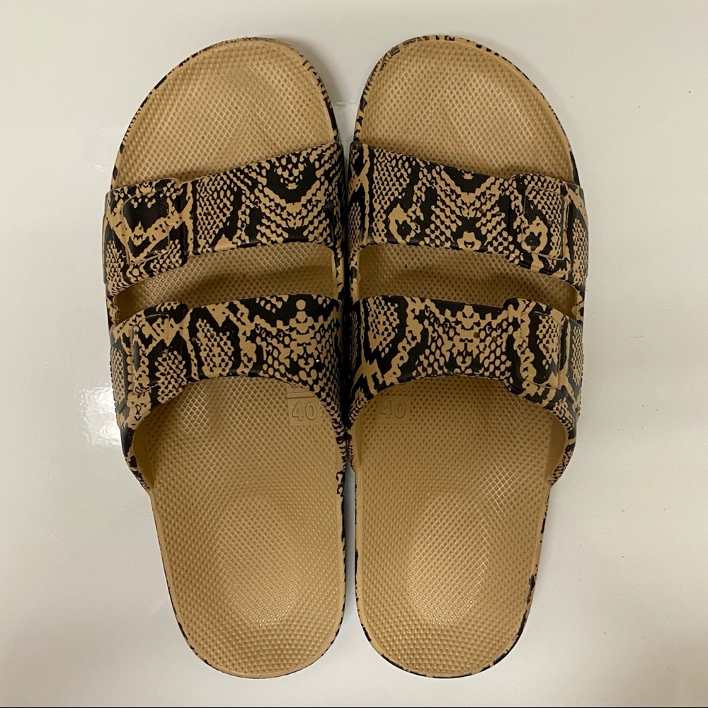 Freedom Moses sandals